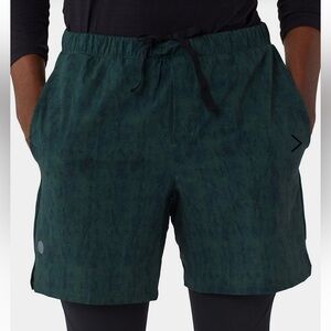 Lole Terra Mens Active Shorts NWT